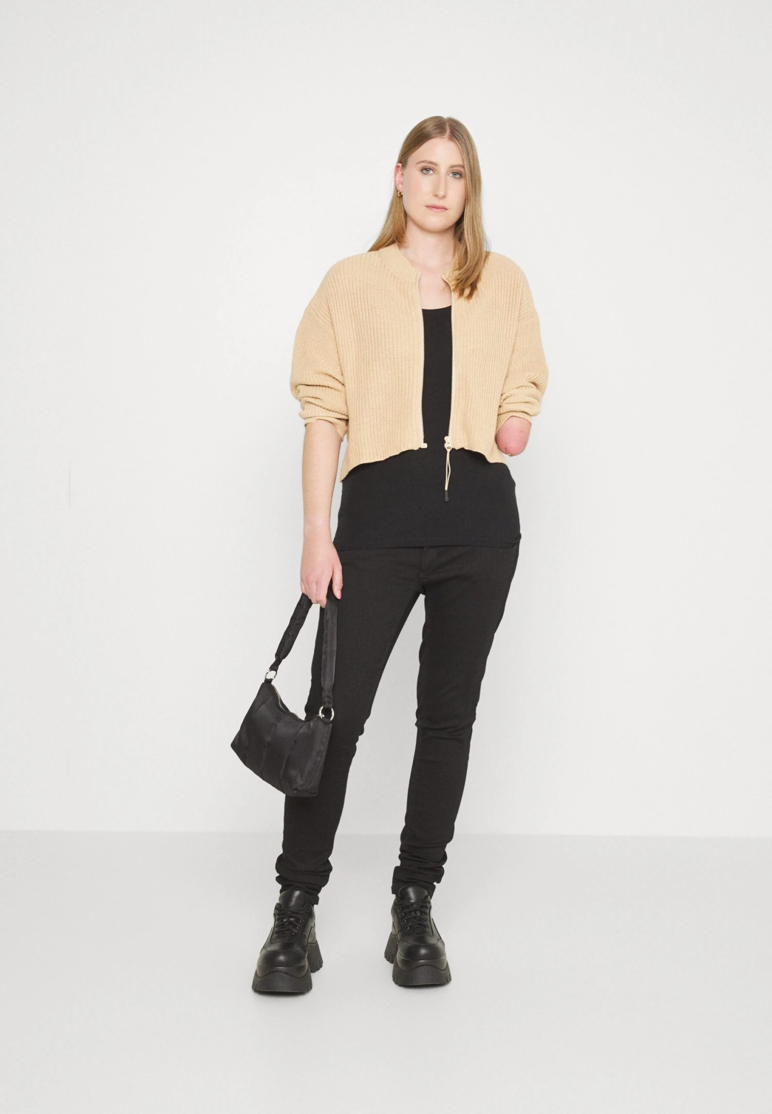 Even&Odd Jean Slim - Black Denim 5 Even&Odd Jean Slim - Black Denim – Image 5