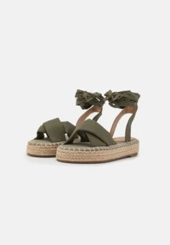 Even&Odd Sandales - Khaki -Magasin De Vêtements De Mode Even&Odd dc182ef808cb4296a68bd1fe41d094b6 scaled