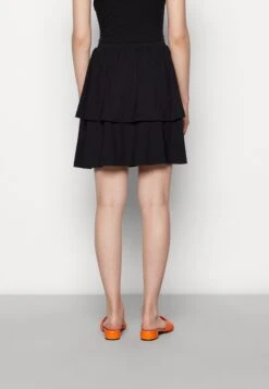 Even&Odd Jupe Trapèze - Black/Brown 9 Even&Odd Jupe Trapèze - Black/Brown -Magasin De Vêtements De Mode Even&Odd dd6391530a444a4db90af5531dde81c8 scaled