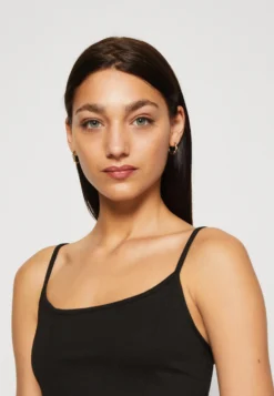 Even&Odd Débardeur - Black -Magasin De Vêtements De Mode Even&Odd de164ee66c7d4035be5b56feab556e80 scaled