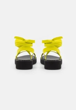 Even&Odd Sandales - Yellow -Magasin De Vêtements De Mode Even&Odd e06324c73d1543dc8ac969f04fa1fb39 scaled