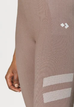 Seamless Power - Collants - Taupe 11 Seamless Power - Collants - Taupe -Magasin De Vêtements De Mode Even&Odd e45be4d821af498281508c9e5f508521 scaled