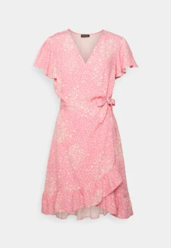 Even&Odd Robe De Jour - Pink/White -Magasin De Vêtements De Mode Even&Odd e4ebe96270ba45da96713c32a4b6074f scaled