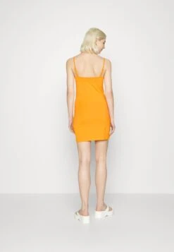 Even&Odd Robe En Jersey - Orange -Magasin De Vêtements De Mode Even&Odd eb3b3bbf064d403abc7503ba7f2124af scaled