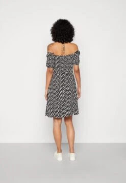 Even&Odd Robe De Jour - Black/ White -Magasin De Vêtements De Mode Even&Odd f6639ed95e9d4b178354ec6cdca91d2b scaled