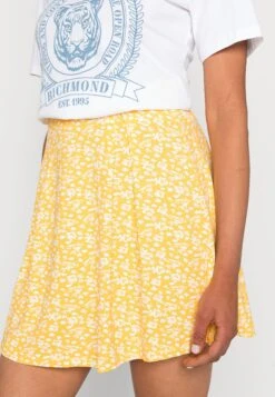 Even&Odd Jupe Trapèze - Yellow -Magasin De Vêtements De Mode Even&Odd fa0595936e0545e28e1dde8612147716 scaled