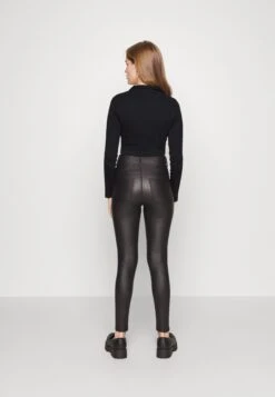 T-Shirt À Manches Longues - Black -Magasin De Vêtements De Mode Even&Odd fd320e479eb0489fb3d8dc4f7f3a62b9 scaled