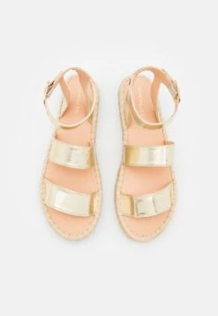Sandales À Plateforme - Gold -Magasin De Vêtements De Mode Even&Odd fd84d50a8ab14a8e98d353db4b2d3f6e scaled